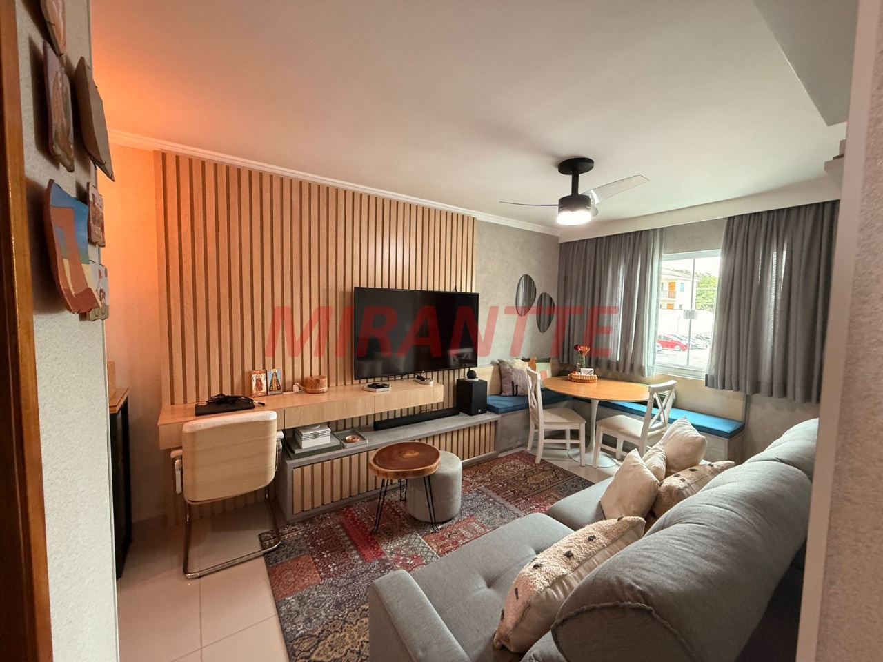 Apartamento de 45m² com 2 quartos em Parque Vitoria