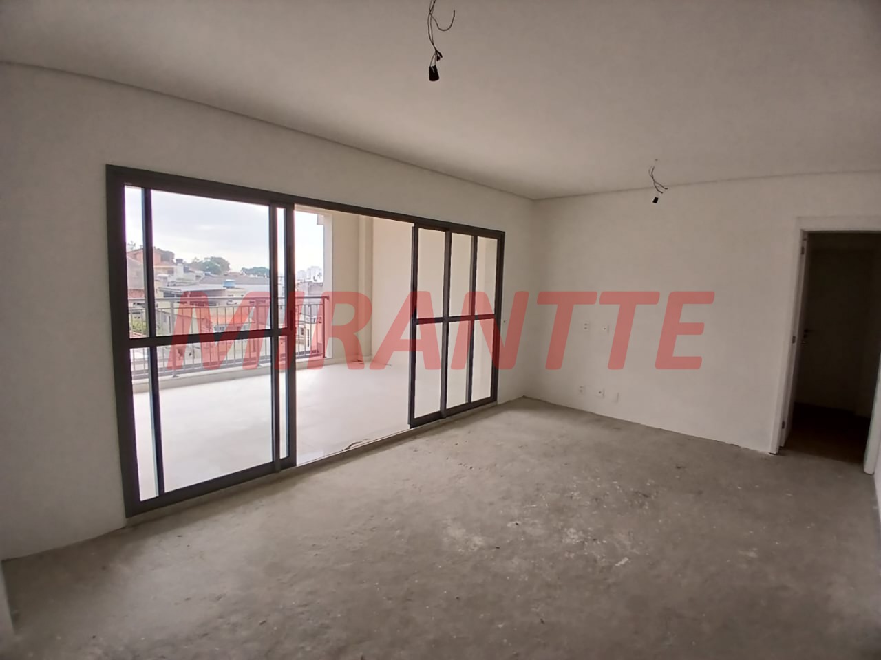 Apartamento de 1.32m² com 3 quartos em Tucuruvi
