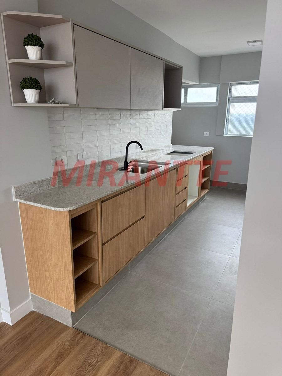 Apartamento de 62m² com 2 quartos em Bairro Residencial.