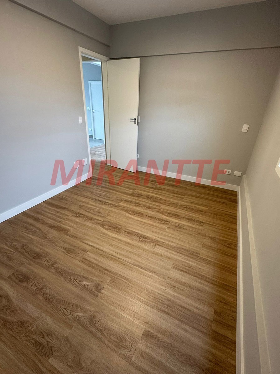 Apartamento de 62m² com 2 quartos em Bairro Residencial.