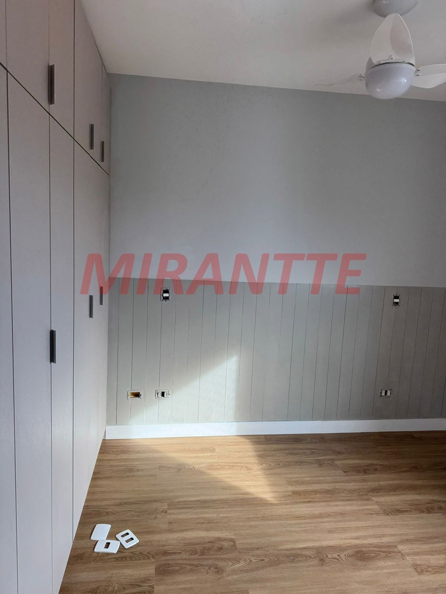 Apartamento de 62m² com 2 quartos em Bairro Residencial.
