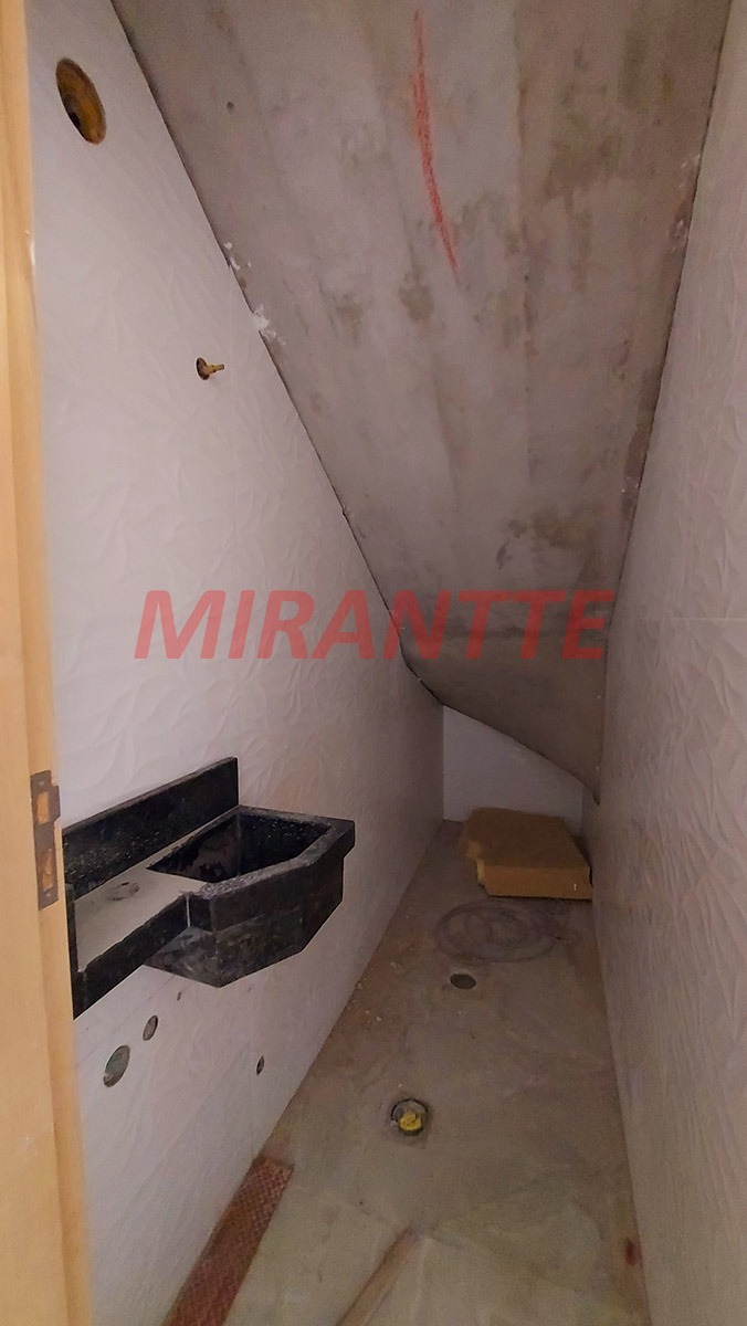 Sobrado de 90m² com 3 quartos em Vila Mazzei