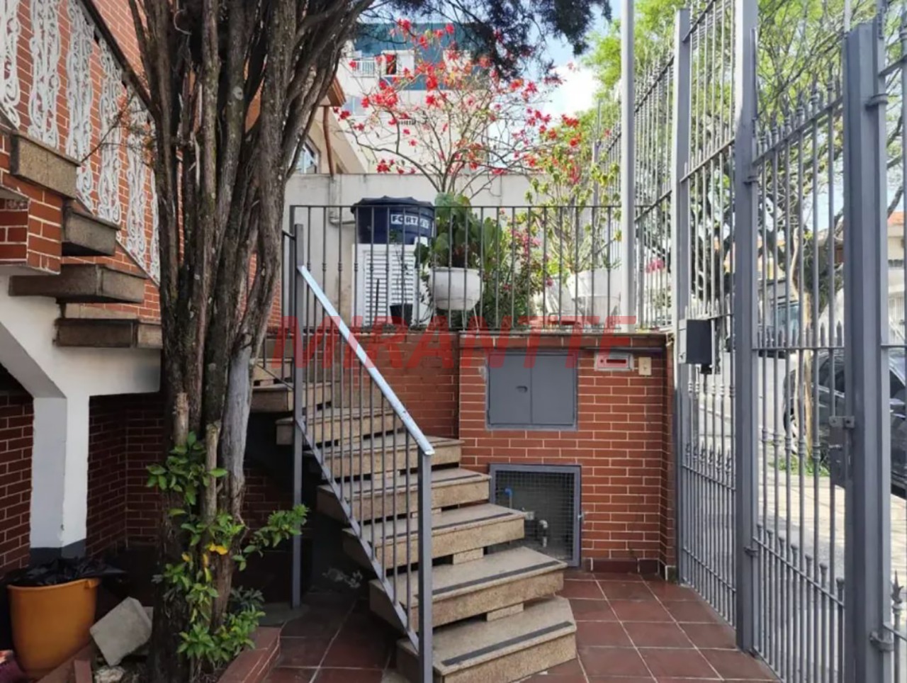 Sobrado de 98m² com 2 quartos em Tucuruvi