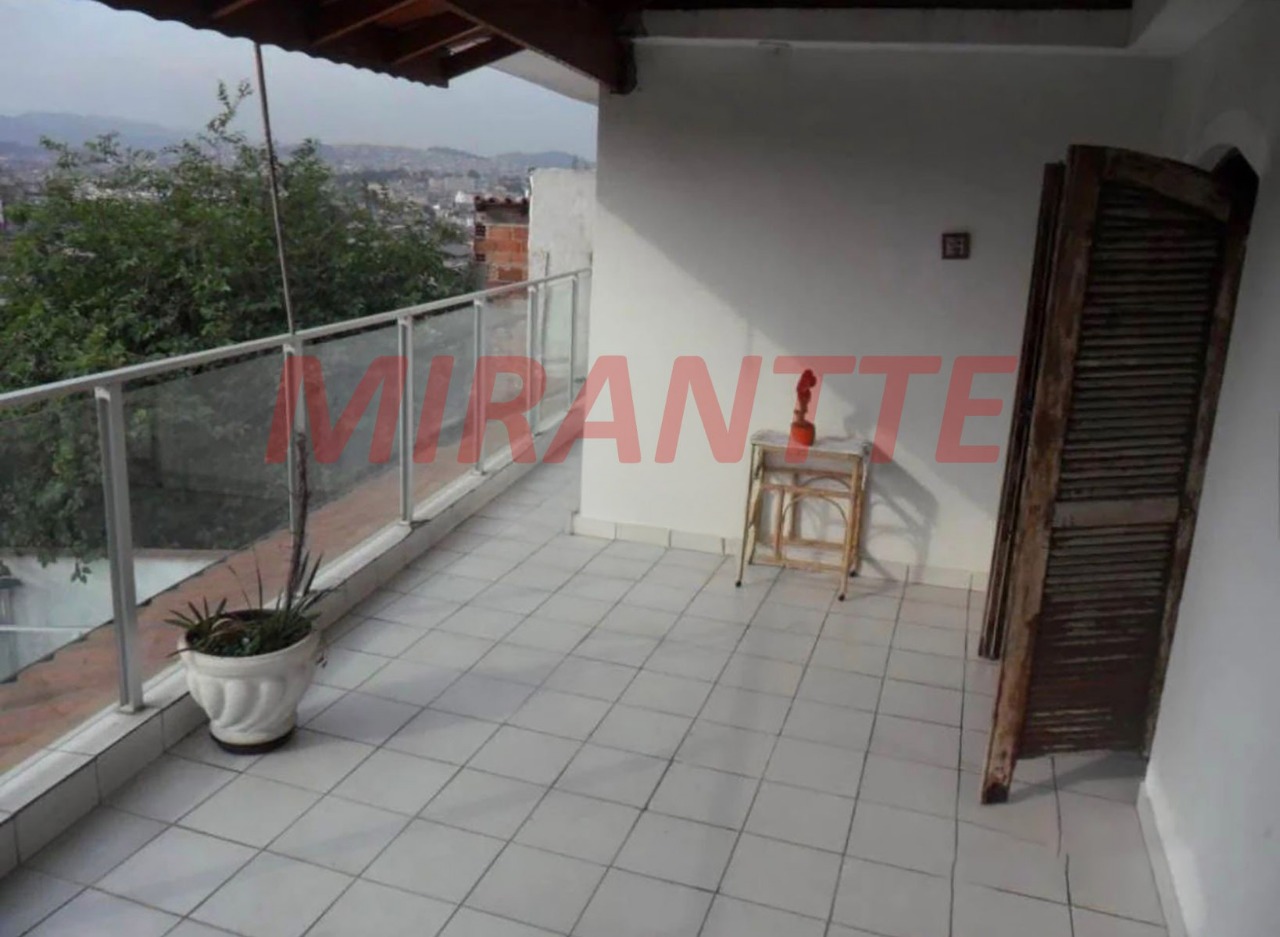 Sobrado de 380m² com 3 quartos em Vila Nova Galvão
