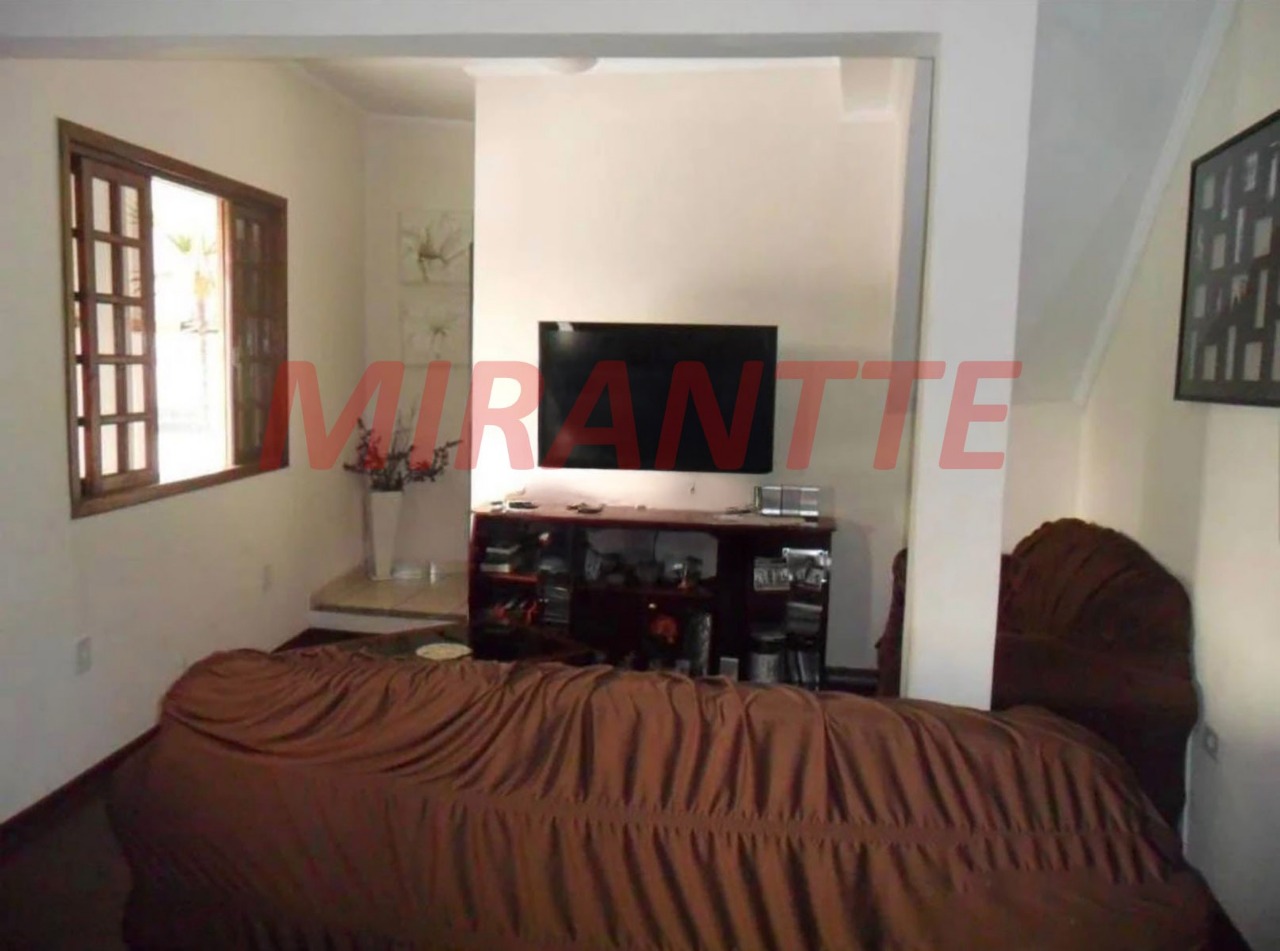 Sobrado de 380m² com 3 quartos em Vila Nova Galvão