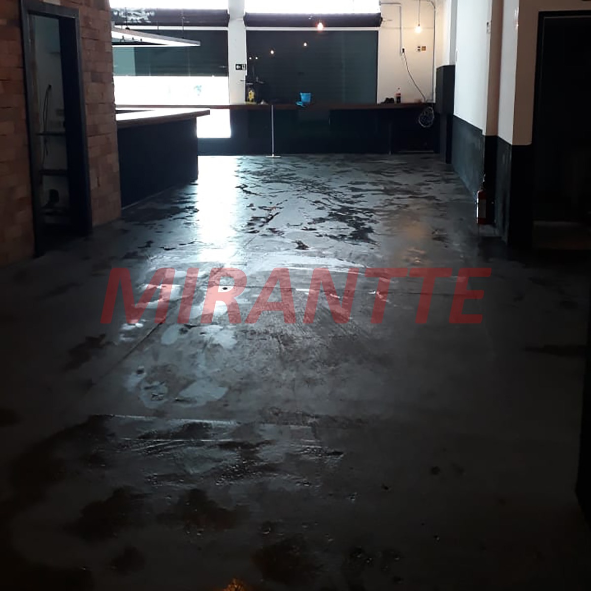 Comercial de 330m² em Imirim