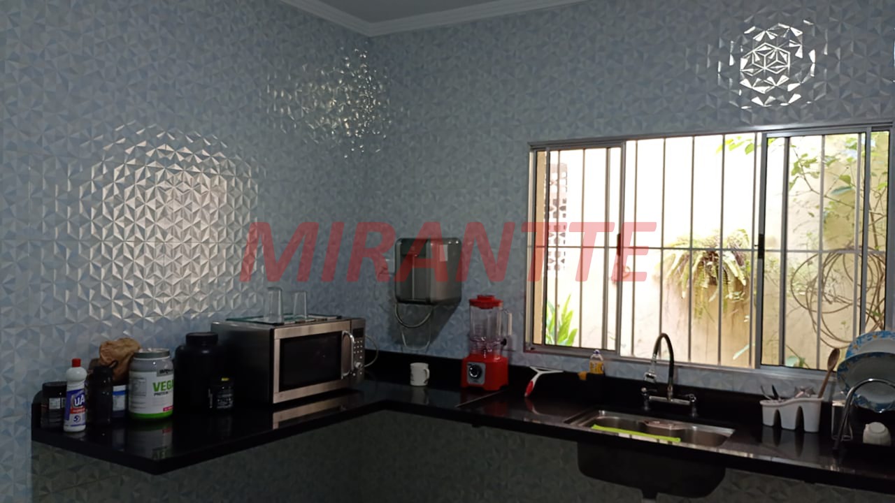 Comercial de 250m² em Parque Casa De Pedra