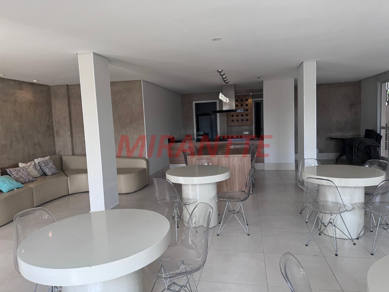 Apartamento de 52m² com 2 quartos em Parque Peruche