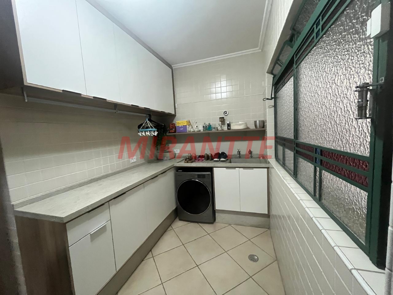 Sobrado de 330m² com 4 quartos em Cumbari