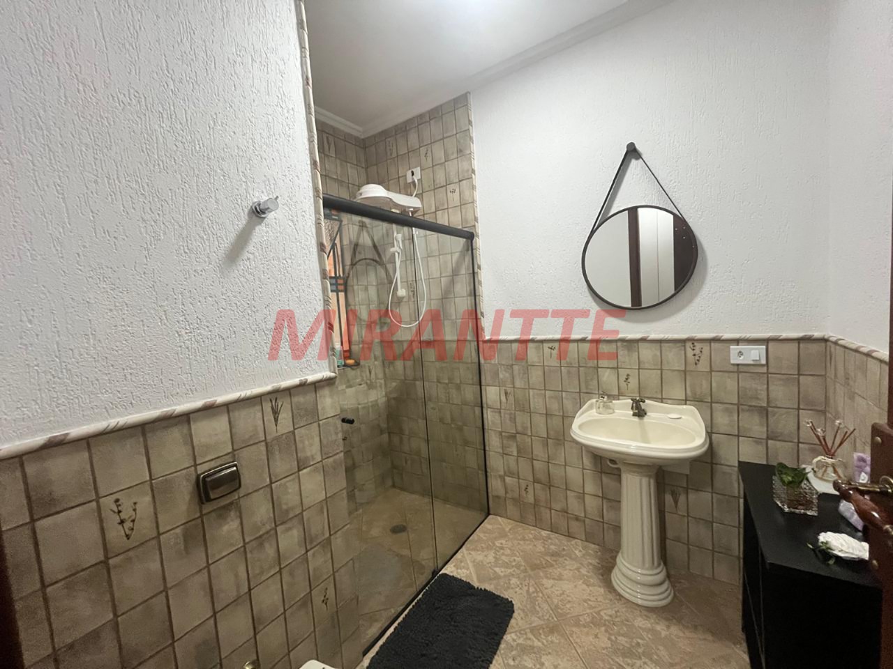 Sobrado de 330m² com 4 quartos em Cumbari