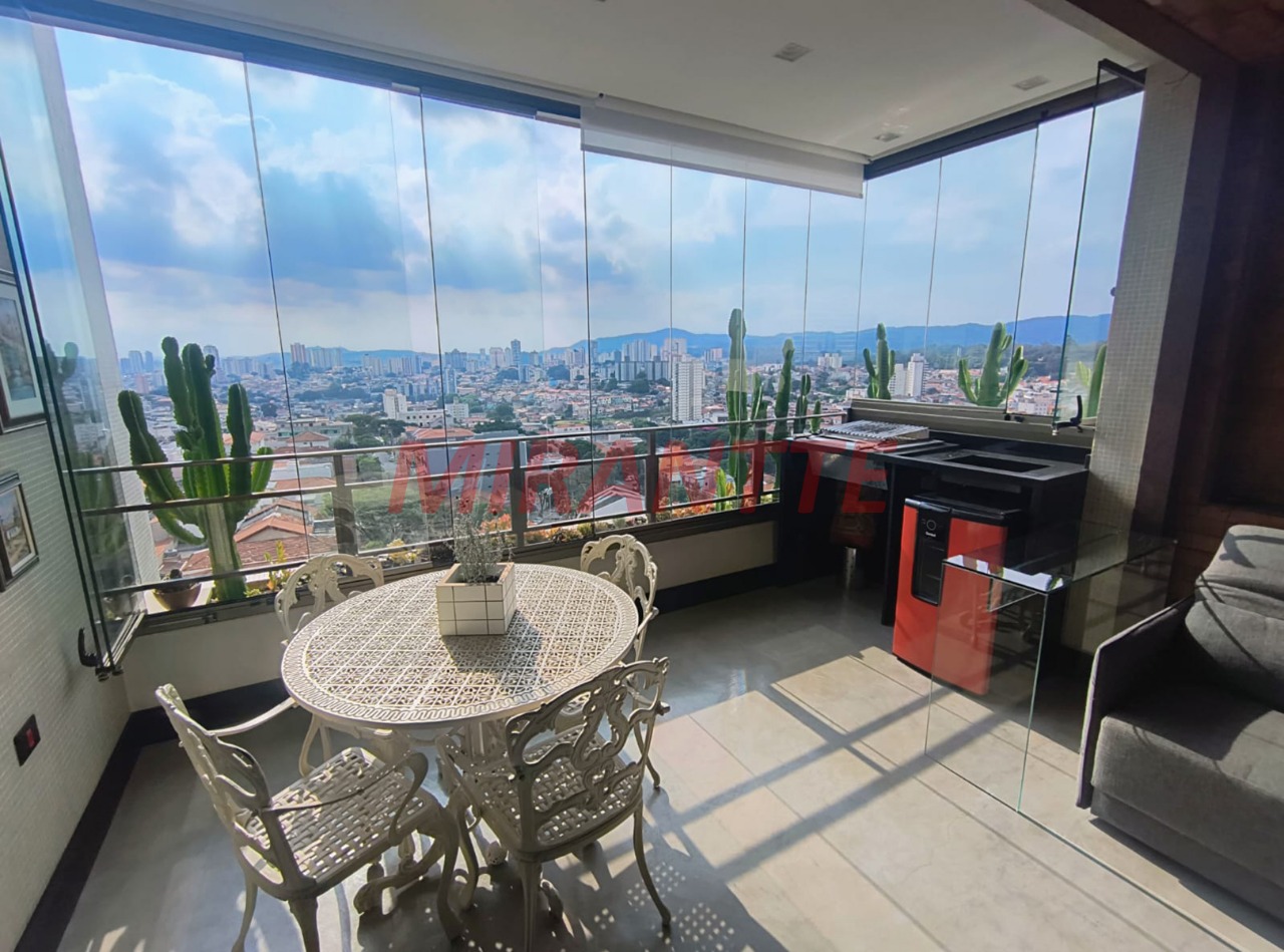 Apartamento de 142m² com 2 quartos em Água Fria