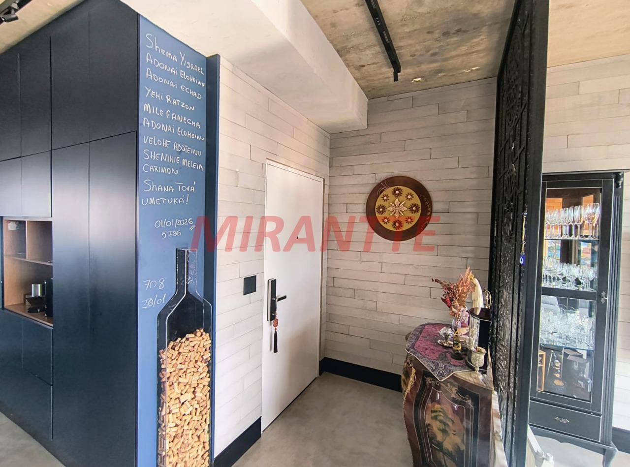 Apartamento de 142m² com 2 quartos em Água Fria