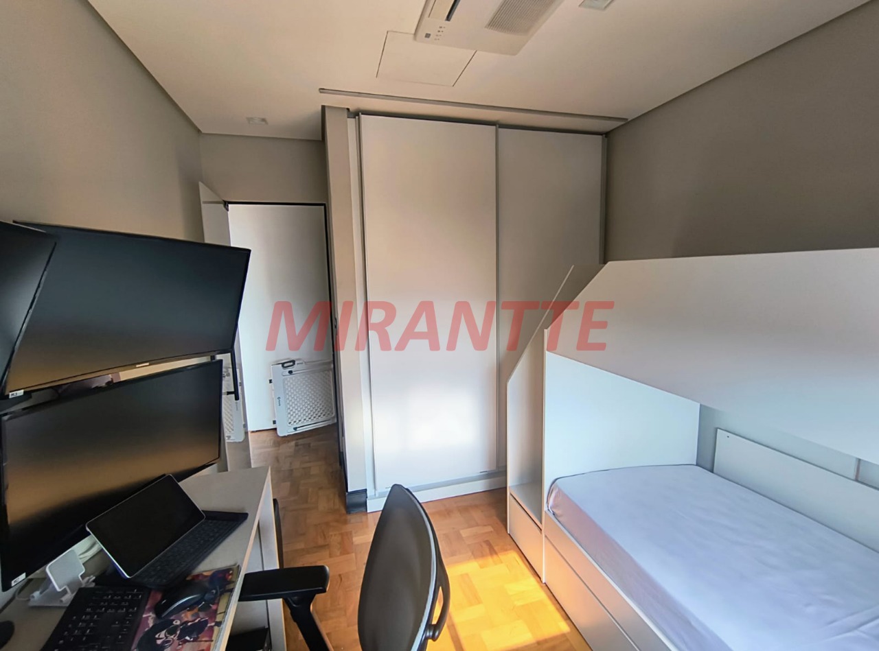 Apartamento de 142m² com 2 quartos em Água Fria