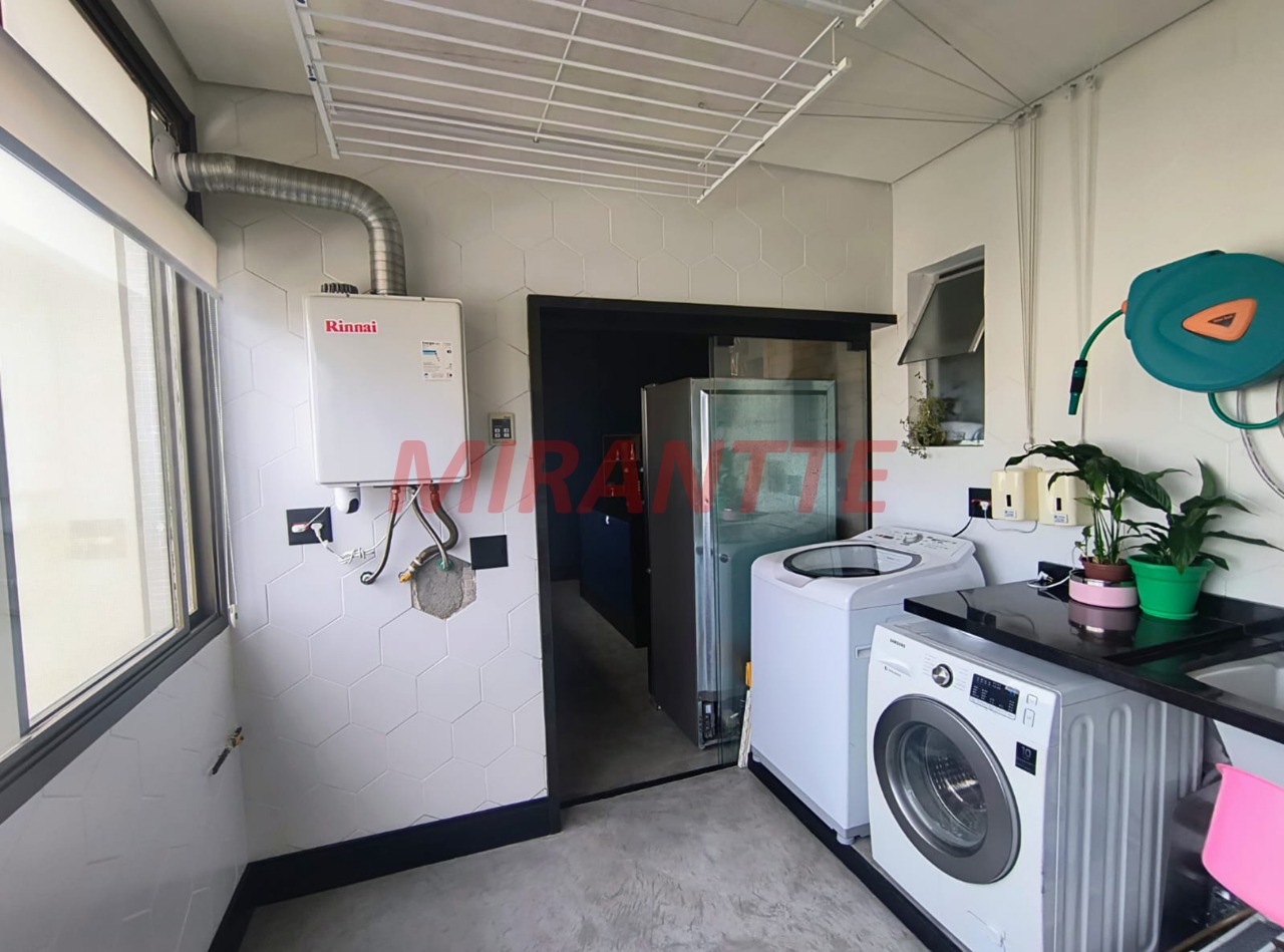 Apartamento de 142m² com 2 quartos em Água Fria