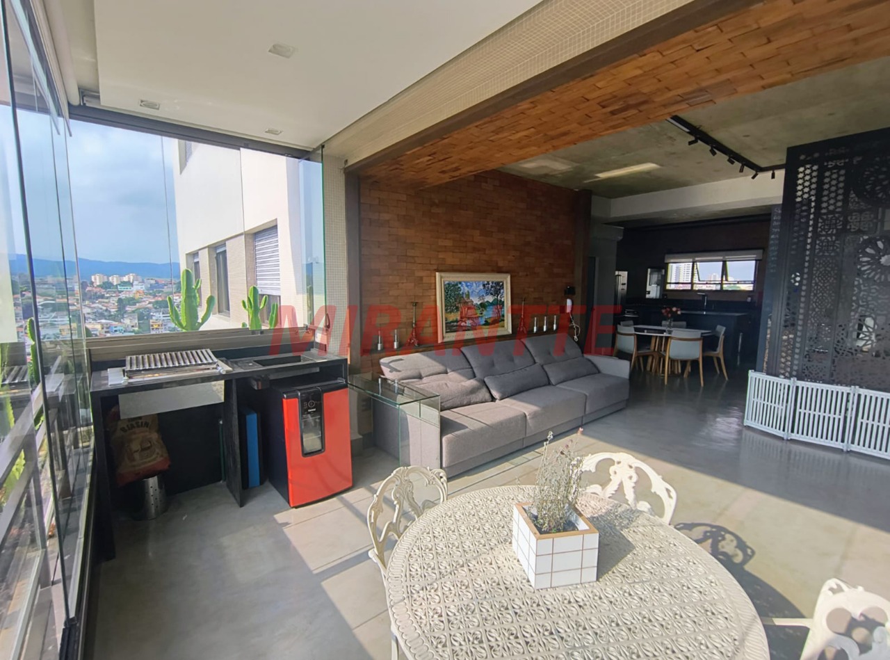 Apartamento de 142m² com 2 quartos em Água Fria