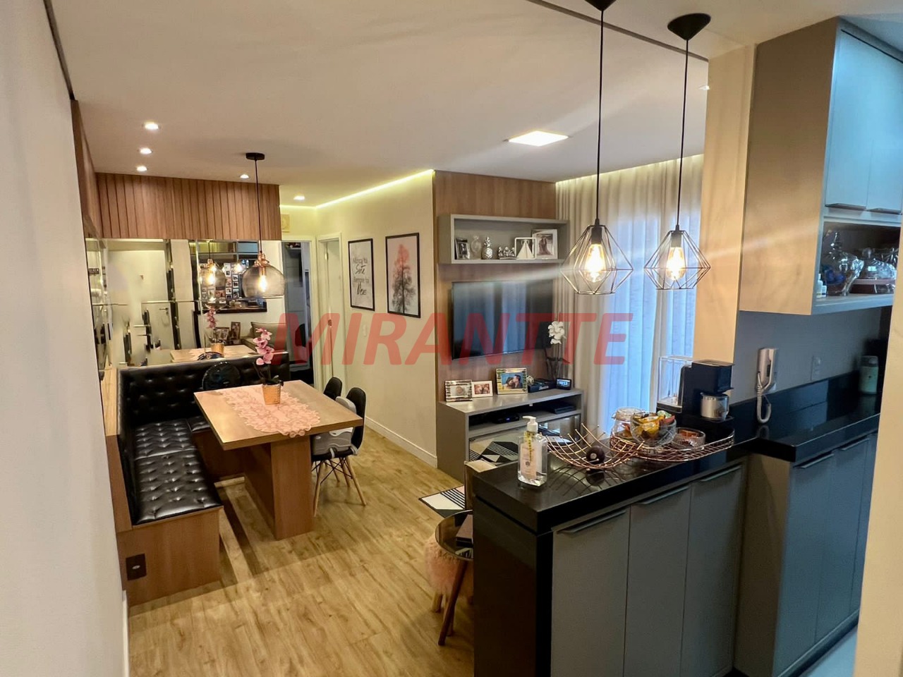 Apartamento de 67m² com 2 quartos em Vila Santa Rosália