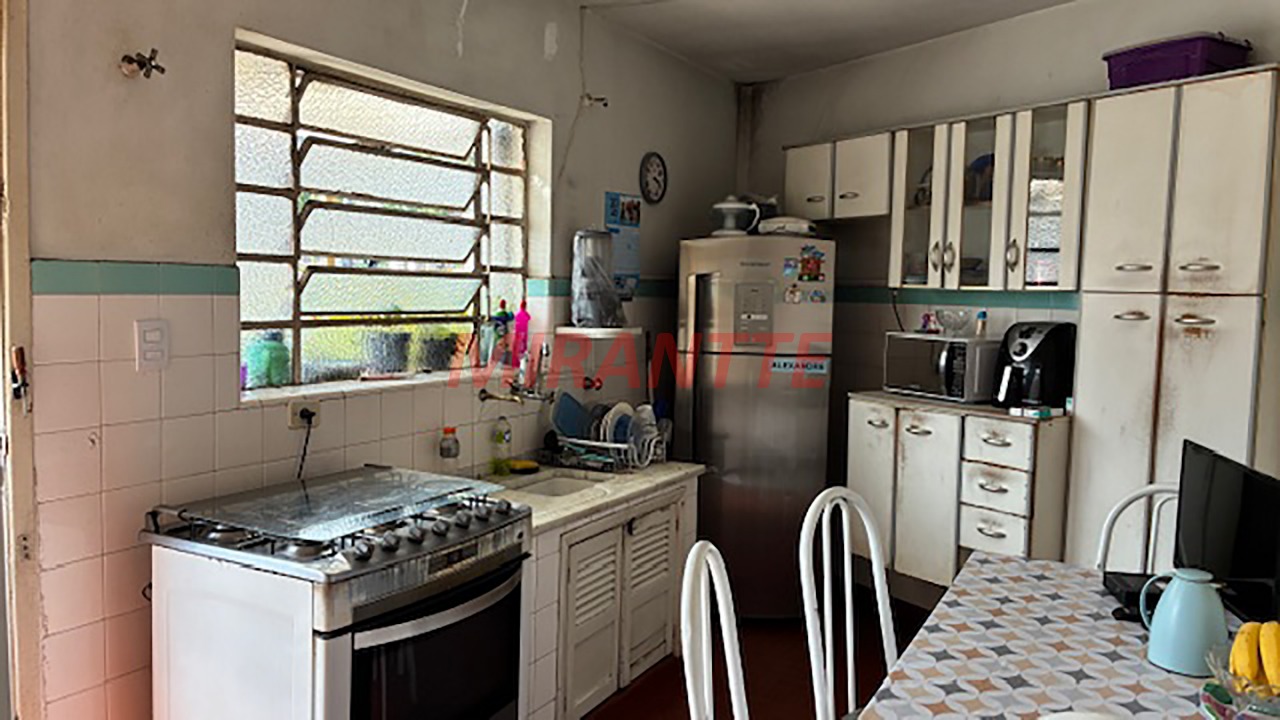 Casa terrea de 127m² com 8 quartos em Vila Baruel