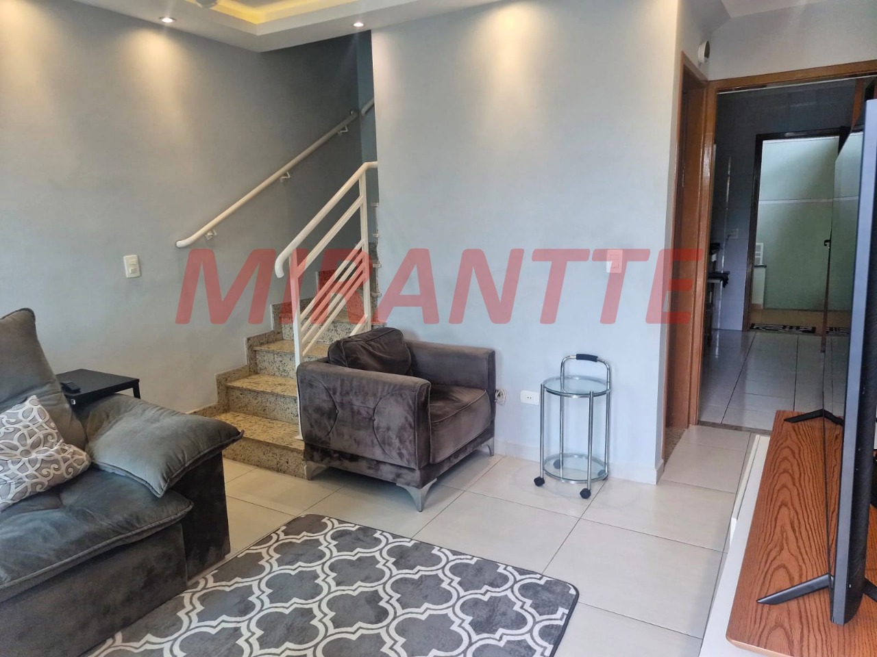 Sobrado de 73m² com 2 quartos em Vila Nivi