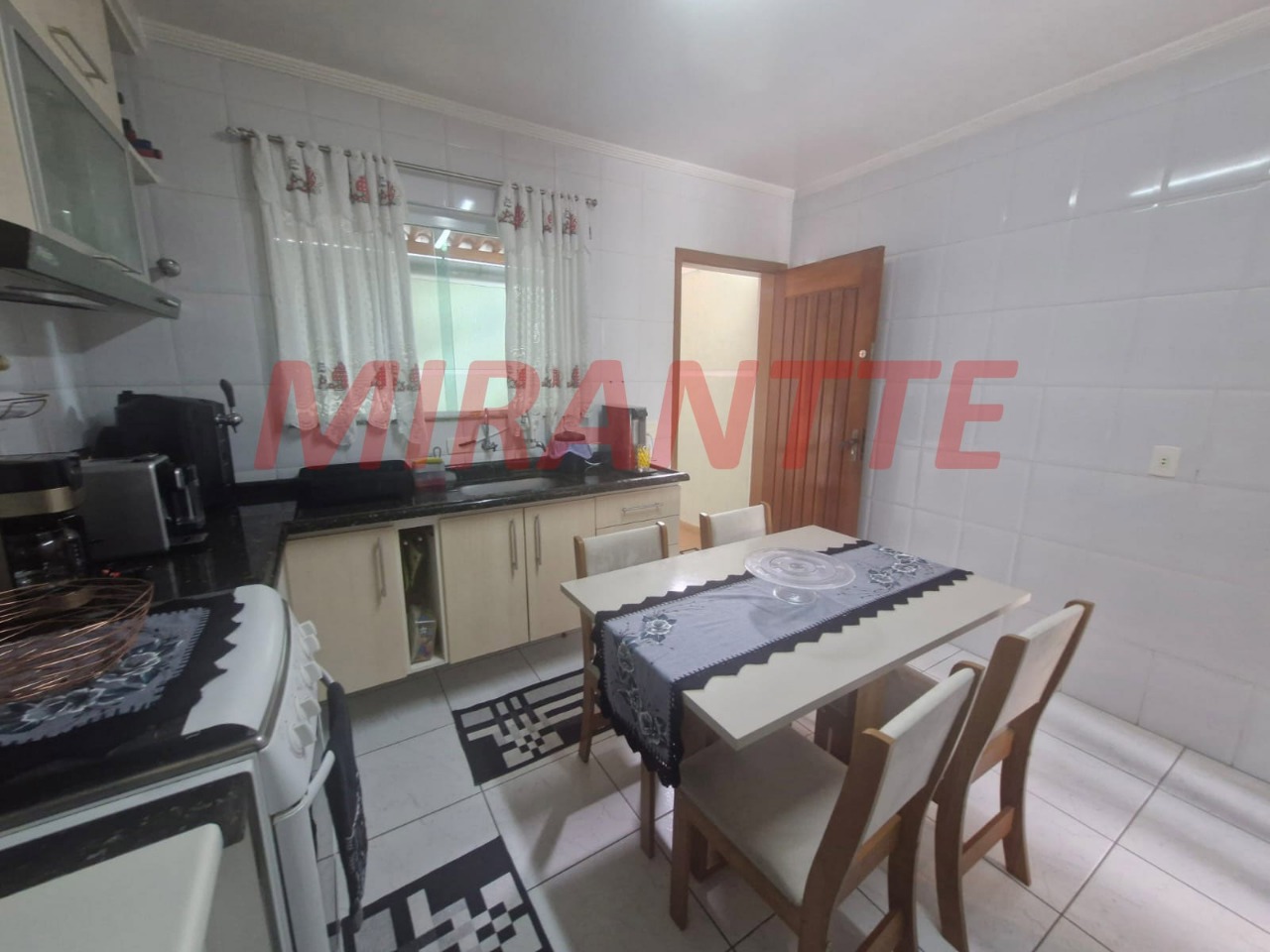 Sobrado de 73m² com 2 quartos em Vila Nivi