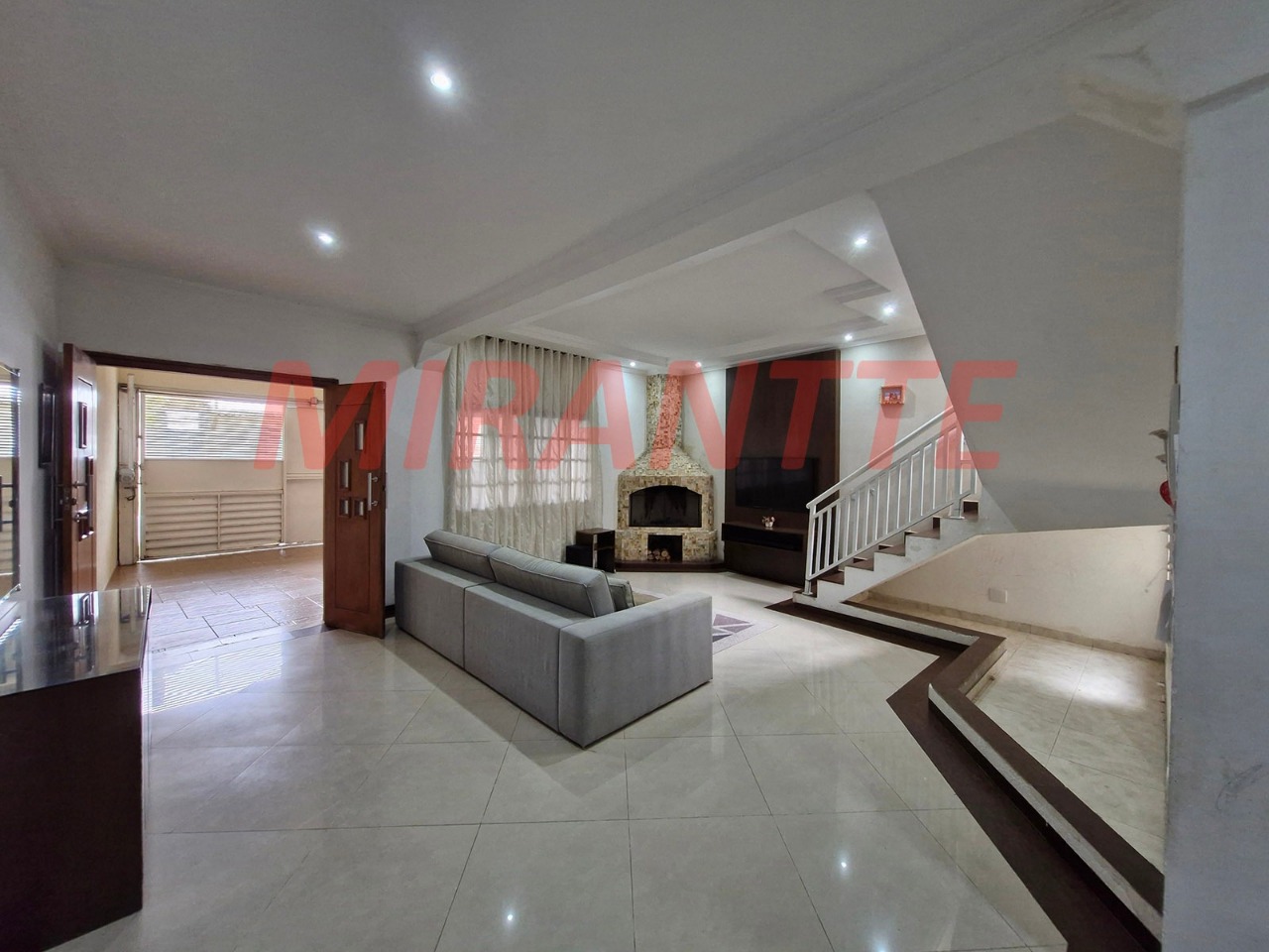 Sobrado de 170m² com 3 quartos em Jardim Val Paraiso