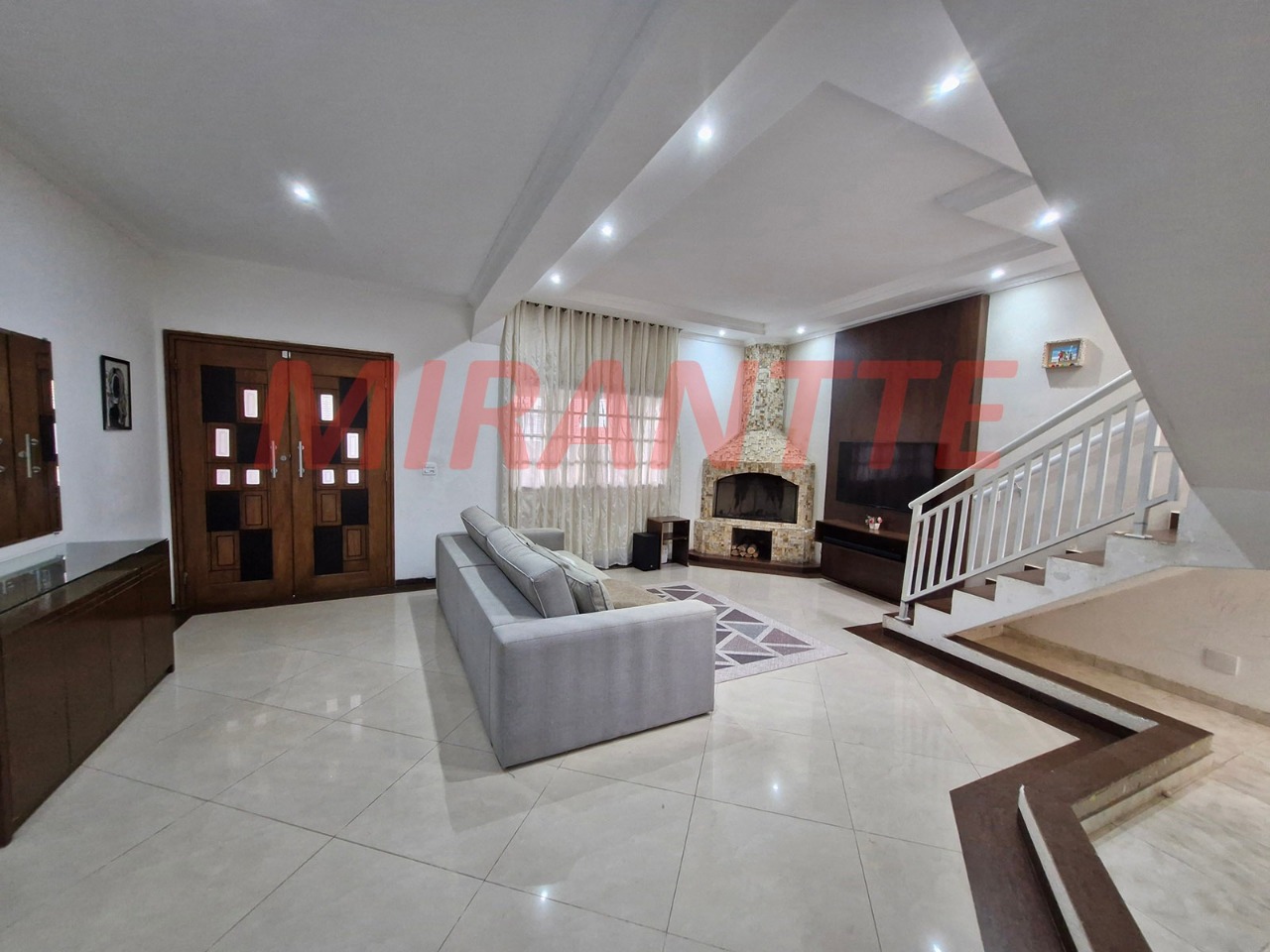Sobrado de 170m² com 3 quartos em Jardim Val Paraiso