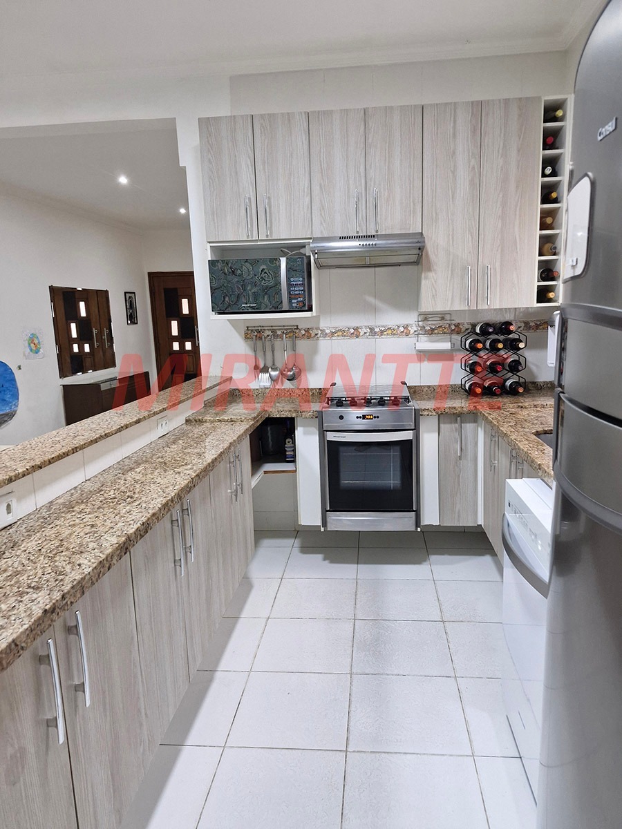 Sobrado de 170m² com 3 quartos em Jardim Val Paraiso