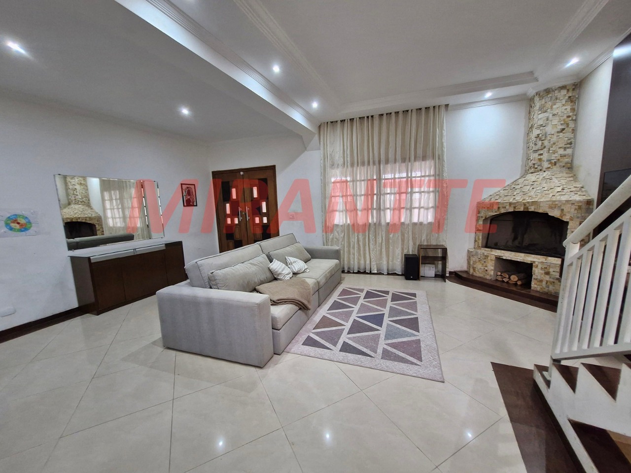 Sobrado de 170m² com 3 quartos em Jardim Val Paraiso