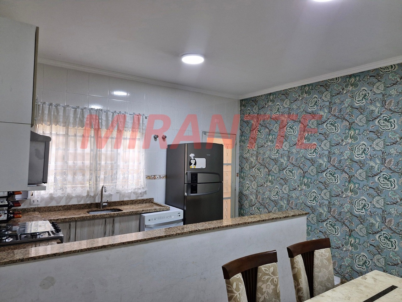 Sobrado de 170m² com 3 quartos em Jardim Val Paraiso