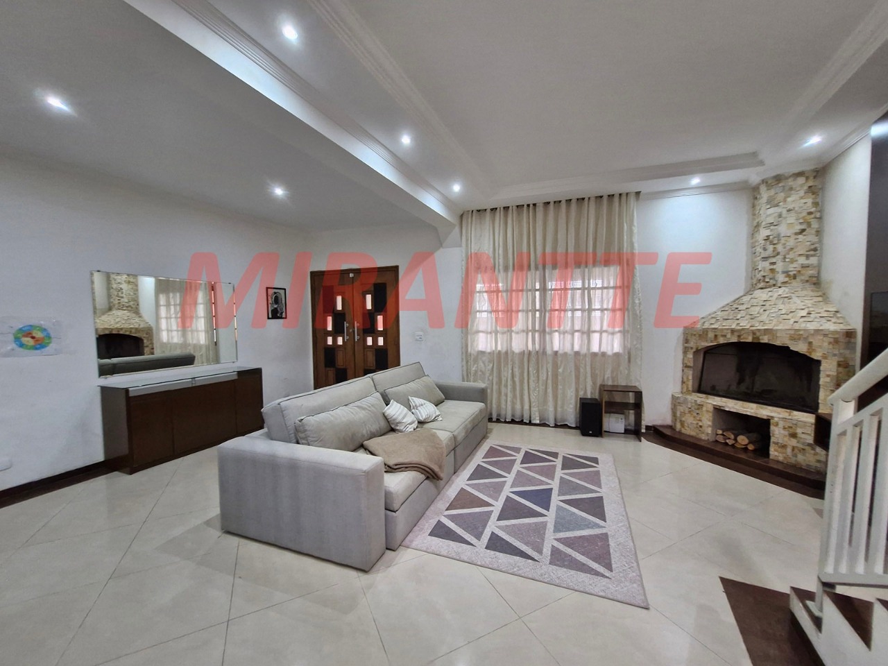 Sobrado de 170m² com 3 quartos em Jardim Val Paraiso