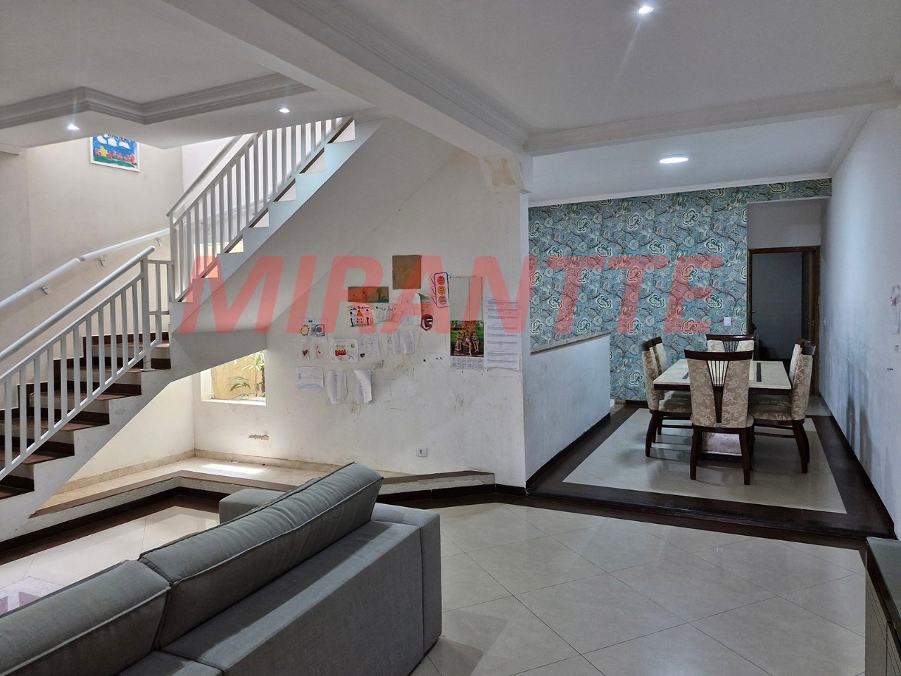 Sobrado de 170m² com 3 quartos em Jardim Val Paraiso