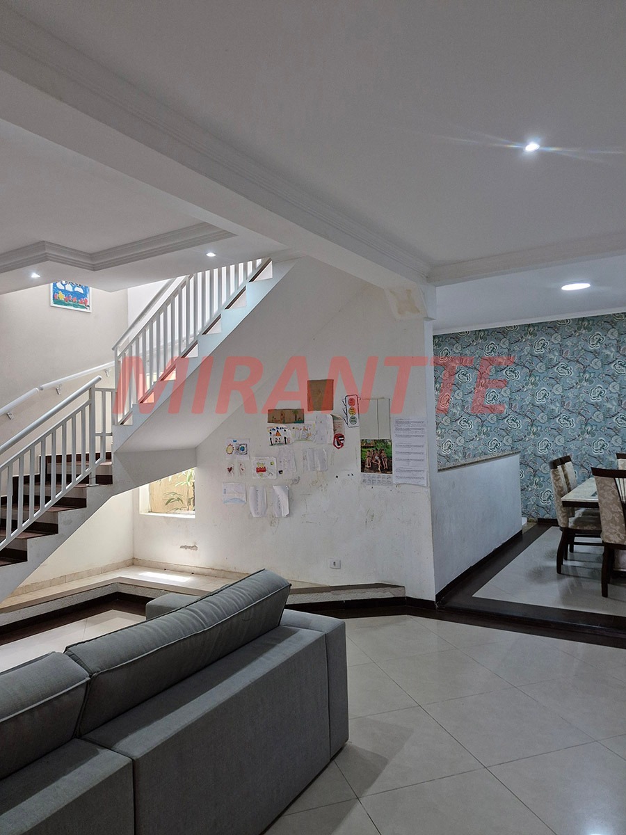 Sobrado de 170m² com 3 quartos em Jardim Val Paraiso