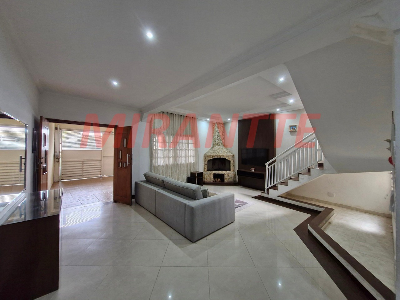 Sobrado de 170m² com 3 quartos em Jardim Val Paraiso