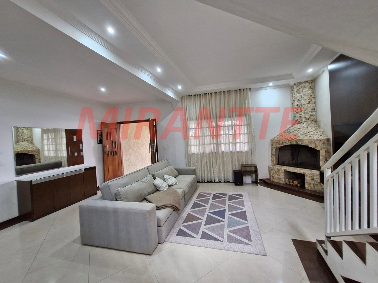 Sobrado de 170m² com 3 quartos em Jardim Val Paraiso