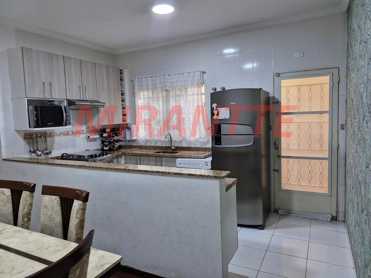 Sobrado de 170m² com 3 quartos em Jardim Val Paraiso
