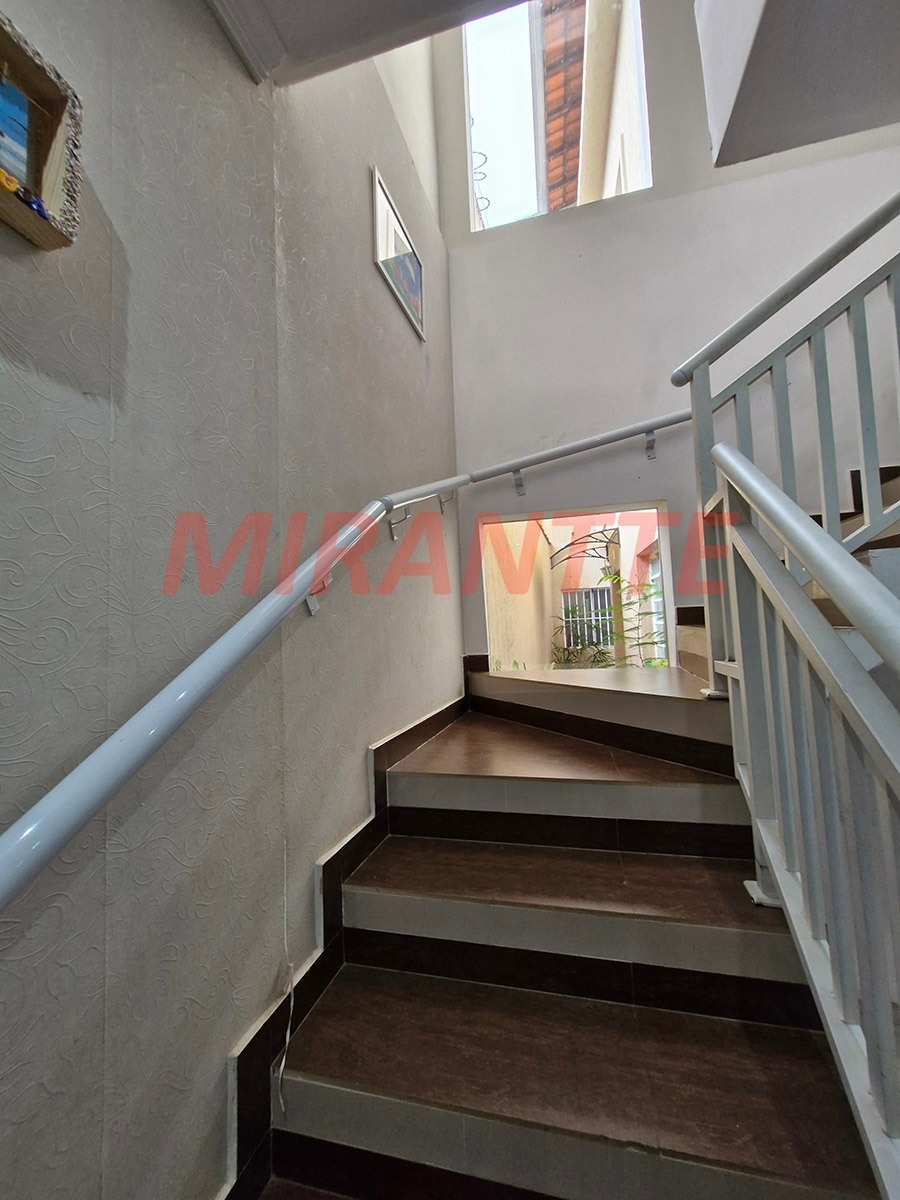 Sobrado de 170m² com 3 quartos em Jardim Val Paraiso
