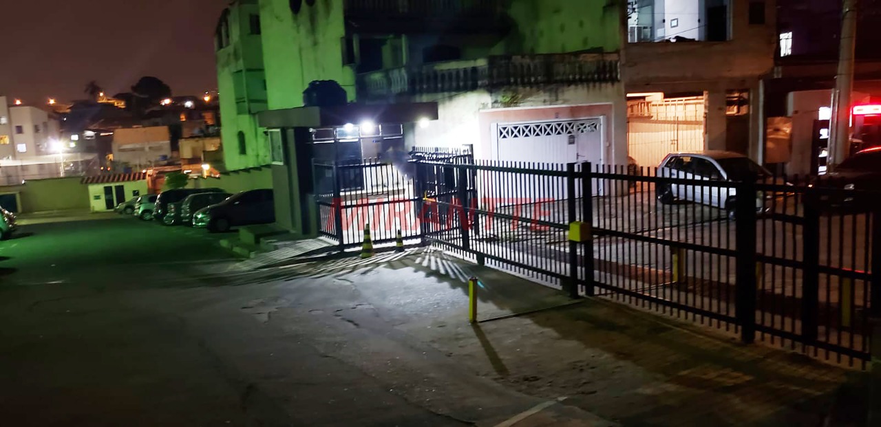 Apartamento de 60m² com 2 quartos em Jardim Valéria