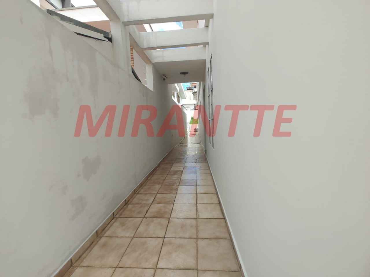 Sobrado de 178m² com 4 quartos em Vila Nova Mazzei