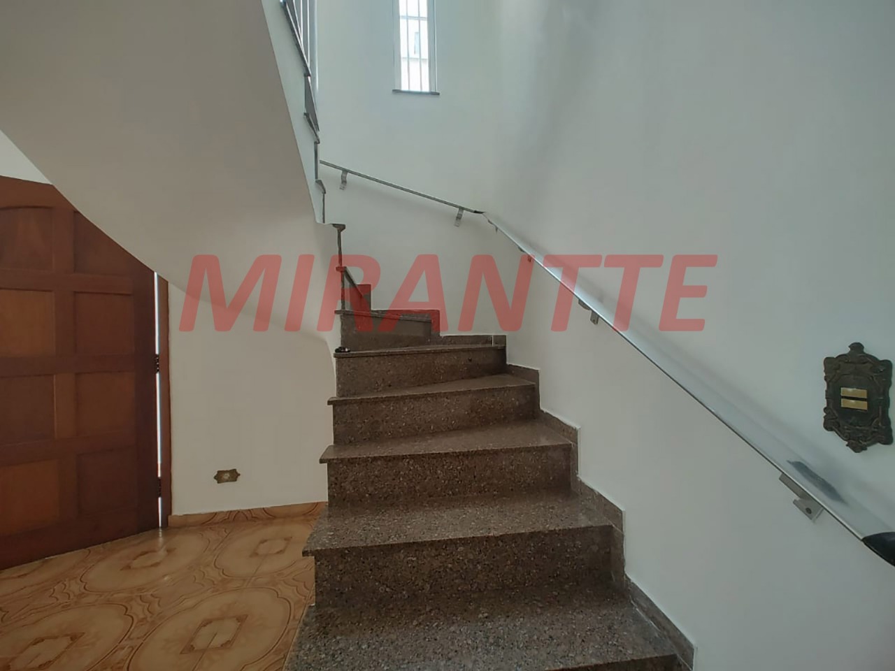 Sobrado de 178m² com 4 quartos em Vila Nova Mazzei