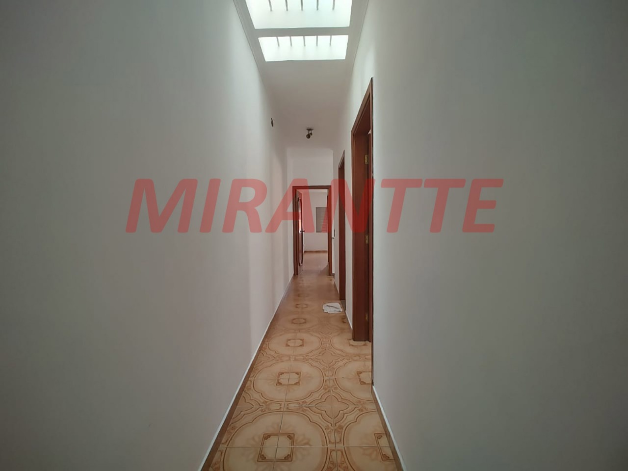 Sobrado de 178m² com 4 quartos em Vila Nova Mazzei