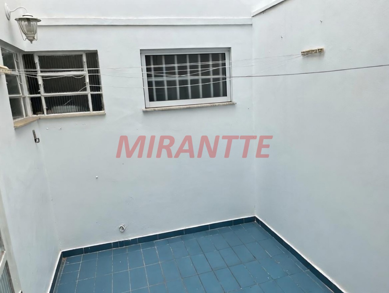 Sobrado de 309m² com 3 quartos em Santana