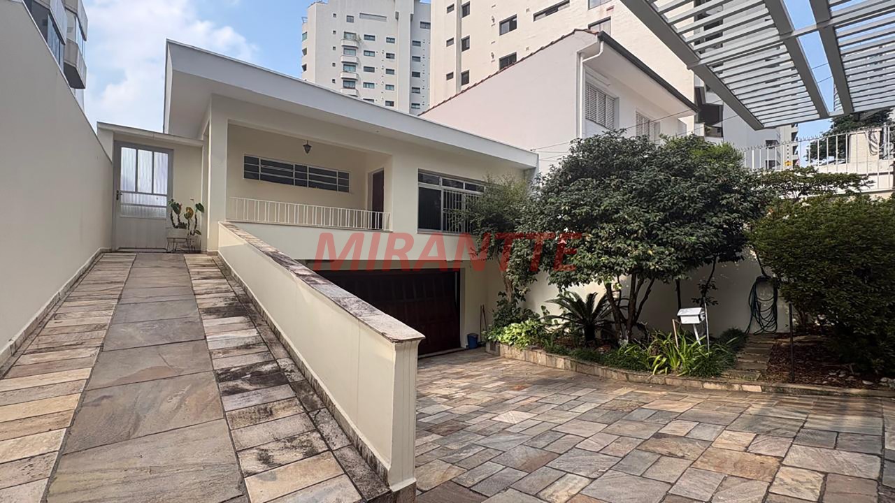 Sobrado de 309m² com 3 quartos em Santana
