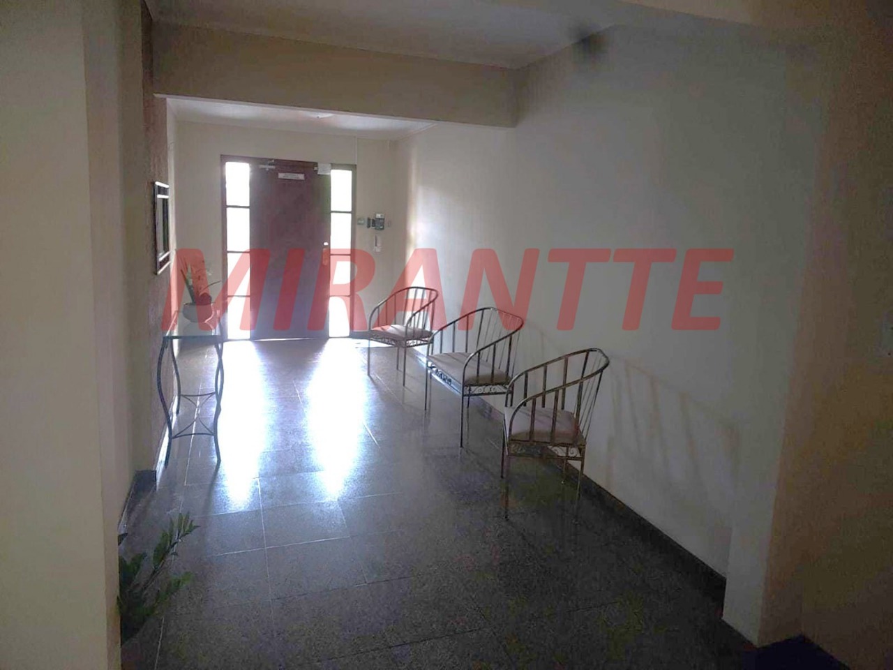 Apartamento de 60m² com 2 quartos em Vila Mazzei