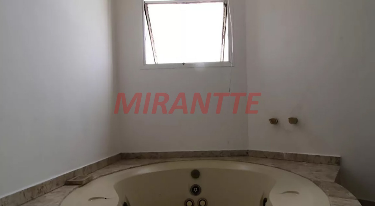 Cobertura de 365m² com 4 quartos em Campo Belo