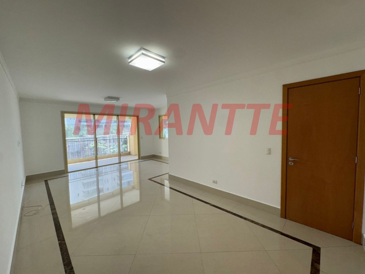 Apartamento de 133m² com 3 quartos em Santana