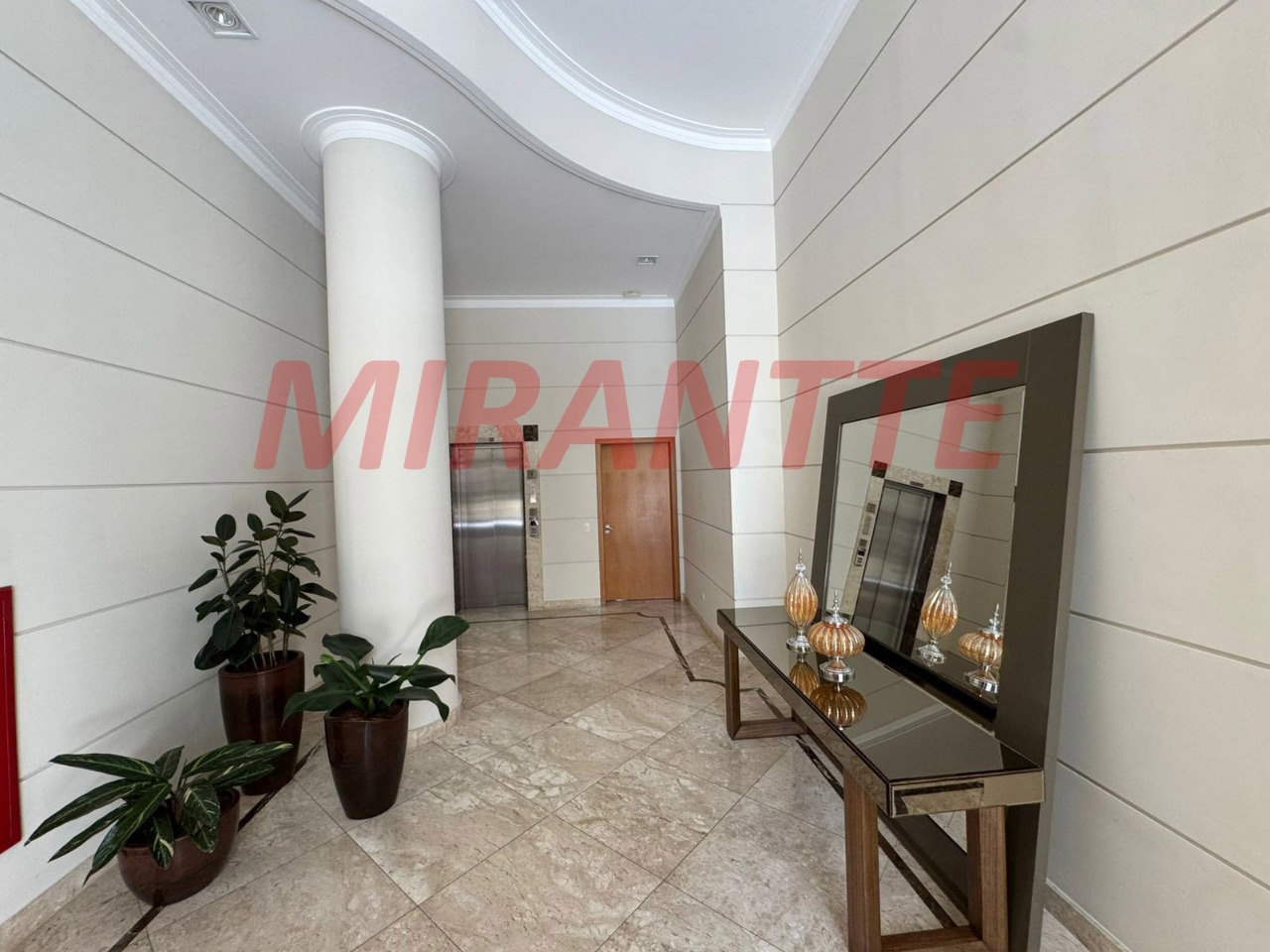 Apartamento de 133m² com 3 quartos em Santana
