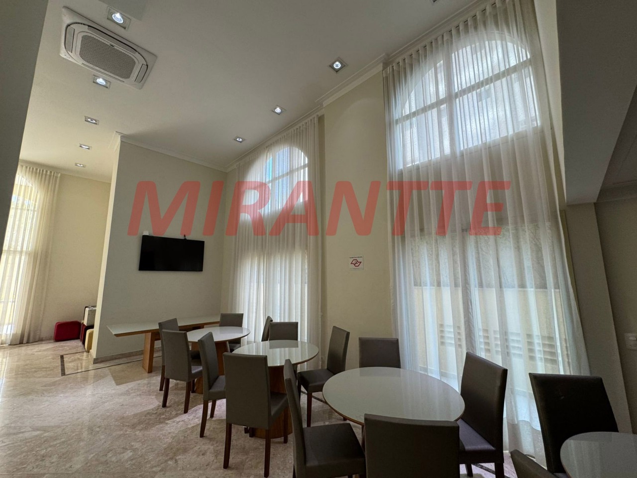 Apartamento de 133m² com 3 quartos em Santana