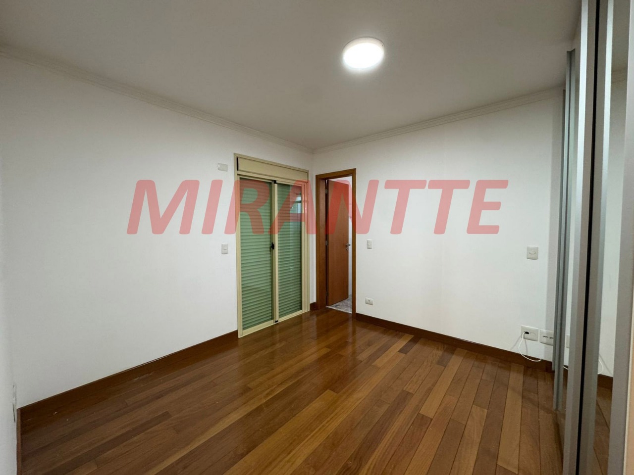Apartamento de 133m² com 3 quartos em Santana