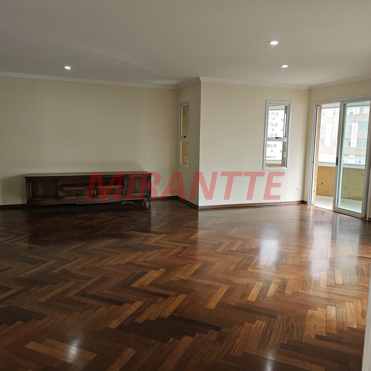 Apartamento de 126m² com 3 quartos em Santana