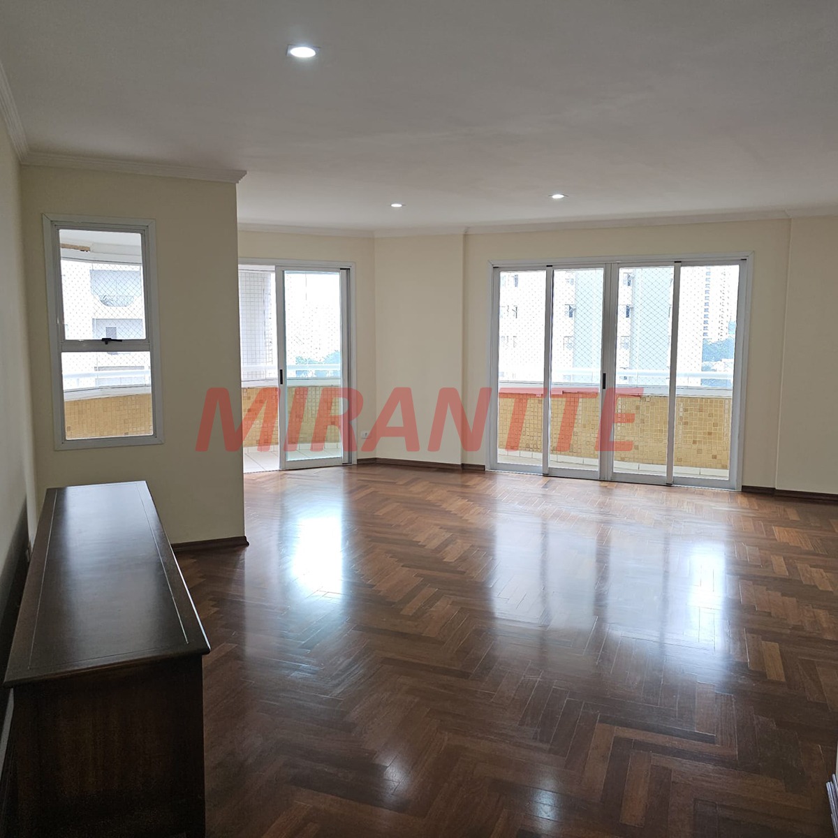 Apartamento de 126m² com 3 quartos em Santana
