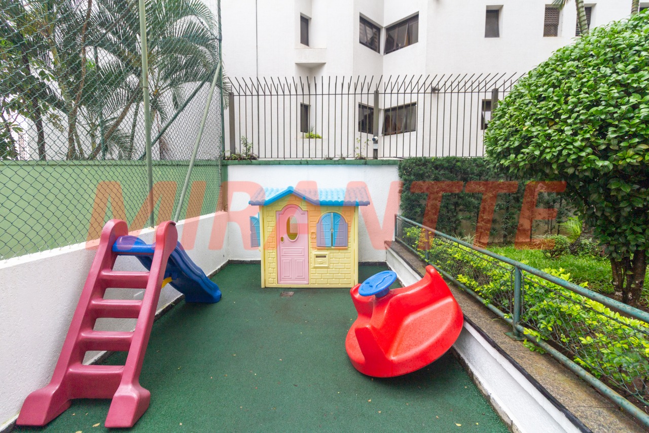 Apartamento de 190m² com 4 quartos em Santana